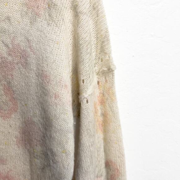 Wildfox Sweater Small Floral Flowers Ivory Pastel Distressed Lightweight Knit - Picture 3 of 8